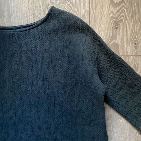 Black Crane Quilted Dress - Picture 3 of 10